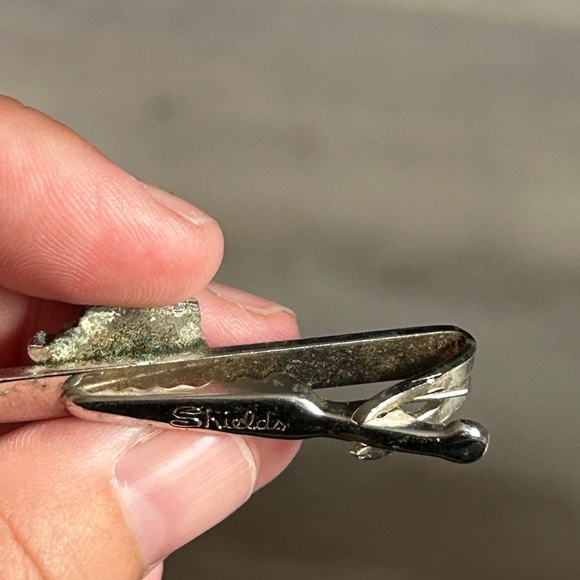5/$25 SHEILDS Silver Carriage Tie Clip for men 🚗 - Picture 6 of 7